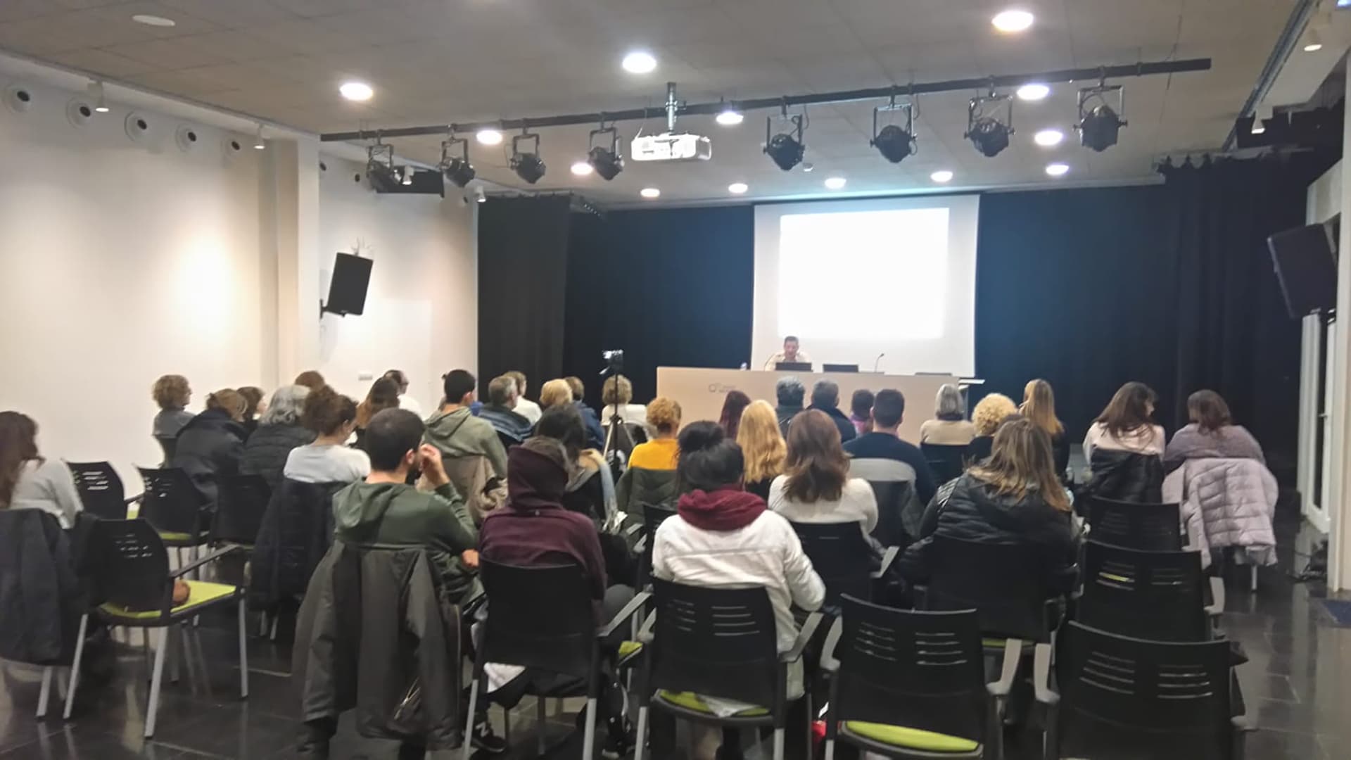 Conferencia presencial de AVANZARA